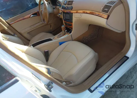 2008 Mercedes-Benz E 350 z USA, uszkodzony, nr VIN WDBUF56X18B271715